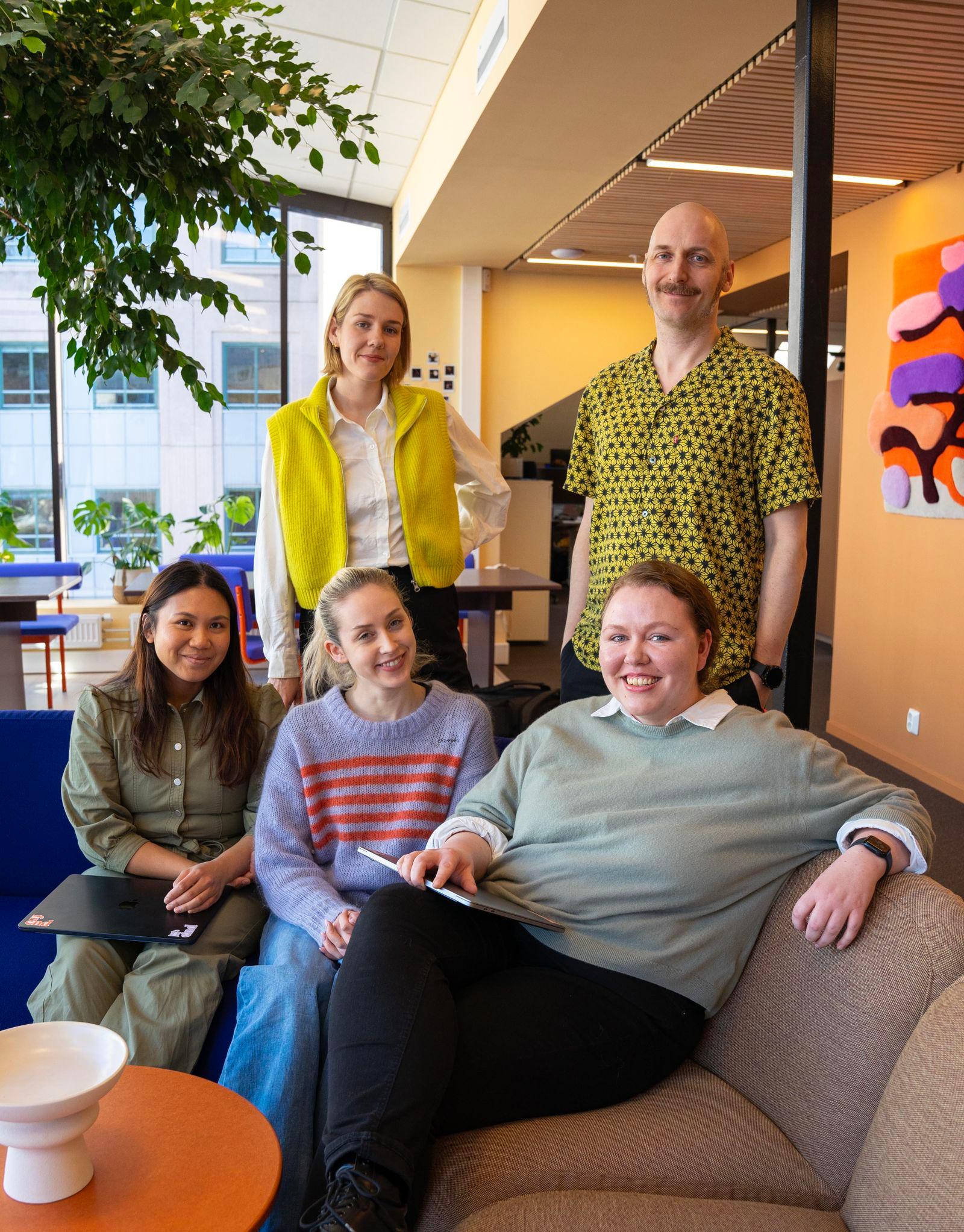 Øverst f.v. Marie Gaarder Hansen, Rolf Christensen, Olivia Olmo, Rebekka Sivertsen og Johanna Marie Marheim